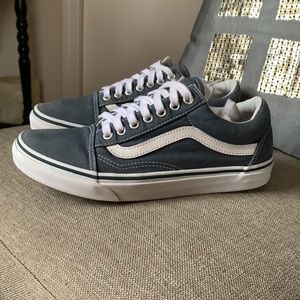 VANS Old Skool classic skate shoe Men 7.5 WmNs 9